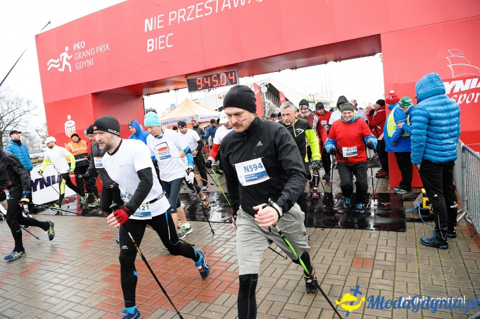 Marsz nordic walking - Bieg Niepodległości z PKO Bankiem Polskim 2017 (I)