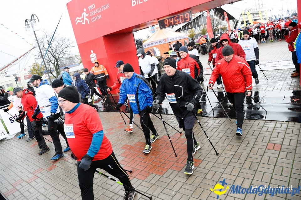 Marsz nordic walking - Bieg Niepodległości z PKO Bankiem Polskim 2017 (I)