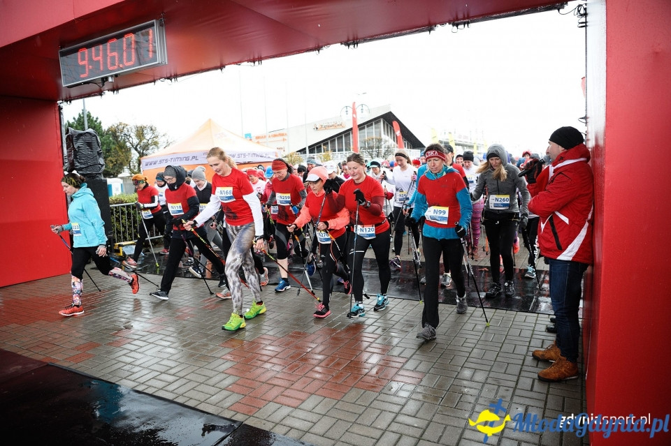 Marsz nordic walking - Bieg Niepodległości z PKO Bankiem Polskim 2017 (I)