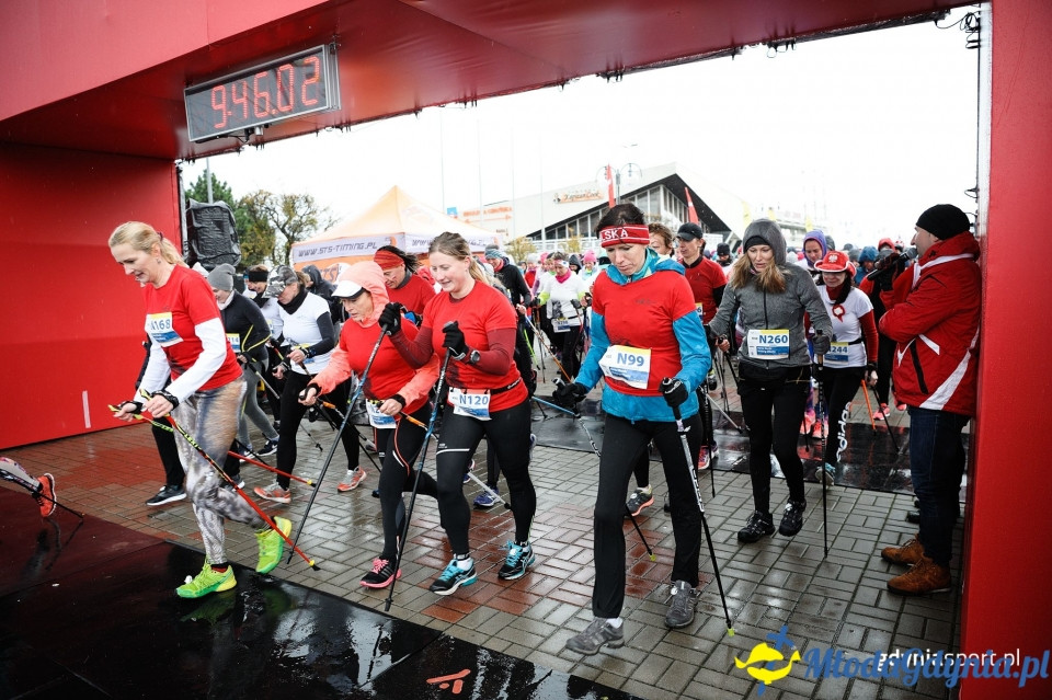 Marsz nordic walking - Bieg Niepodległości z PKO Bankiem Polskim 2017 (I)