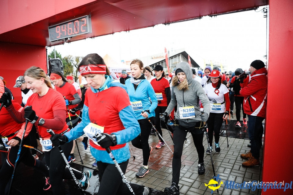 Marsz nordic walking - Bieg Niepodległości z PKO Bankiem Polskim 2017 (I)