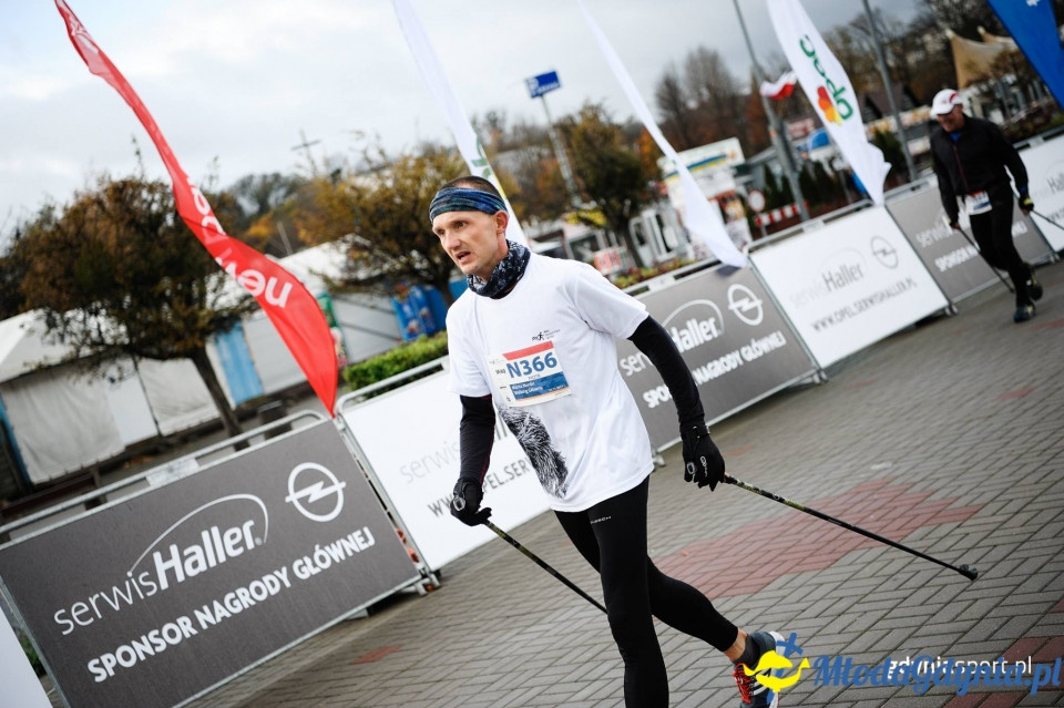 Marsz nordic walking - Bieg Niepodległości z PKO Bankiem Polskim 2017 (I)