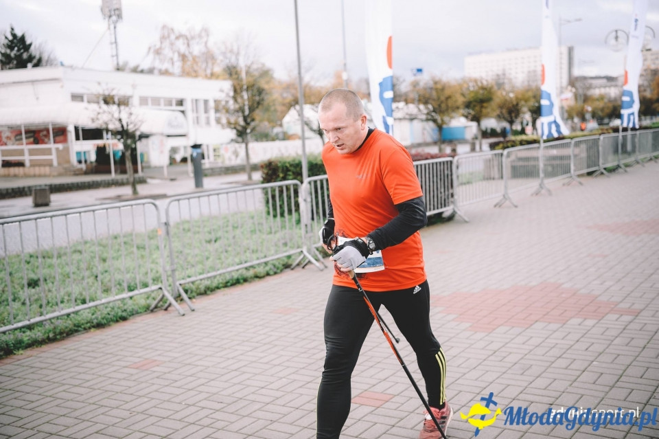 Marsz nordic walking - Bieg Niepodległości z PKO Bankiem Polskim 2017 (II)