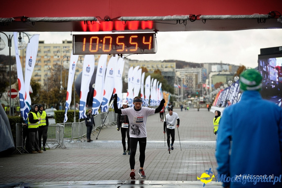 Marsz nordic walking - Bieg Niepodległości z PKO Bankiem Polskim 2017 (II)