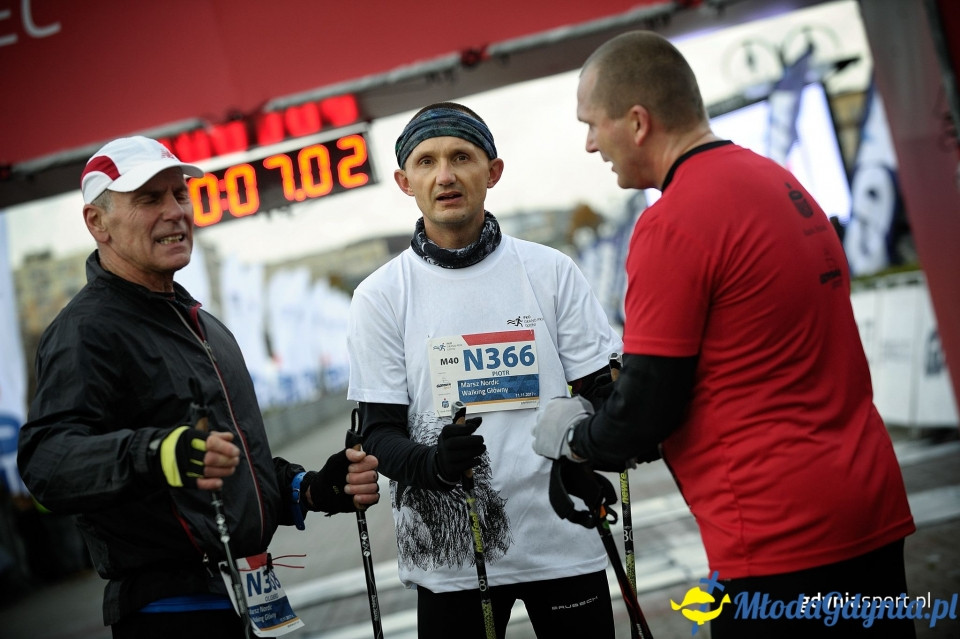 Marsz nordic walking - Bieg Niepodległości z PKO Bankiem Polskim 2017 (II)