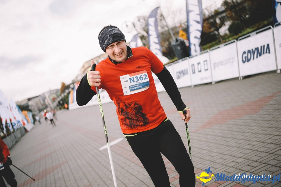 Marsz nordic walking - Bieg Niepodległości z PKO Bankiem Polskim 2017 (II)