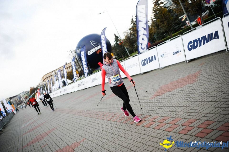 Marsz nordic walking - Bieg Niepodległości z PKO Bankiem Polskim 2017 (II)