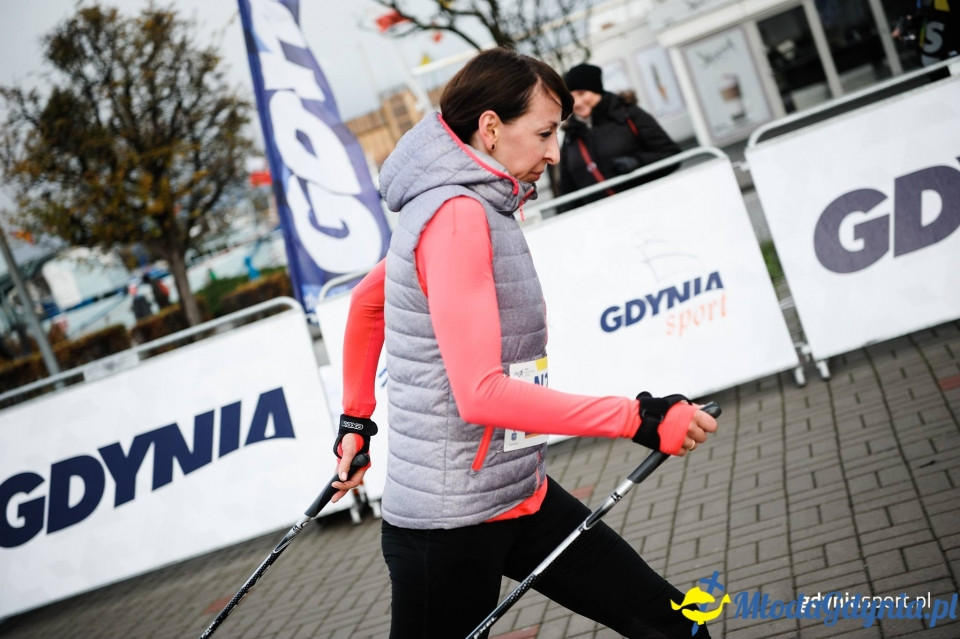 Marsz nordic walking - Bieg Niepodległości z PKO Bankiem Polskim 2017 (II)