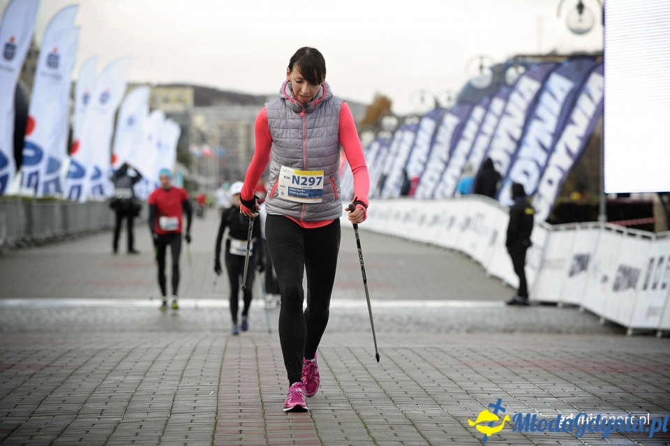 Marsz nordic walking - Bieg Niepodległości z PKO Bankiem Polskim 2017 (II)