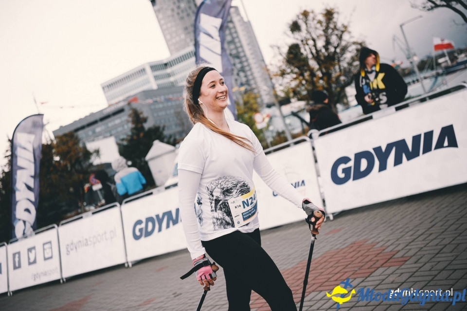 Marsz nordic walking - Bieg Niepodległości z PKO Bankiem Polskim 2017 (II)