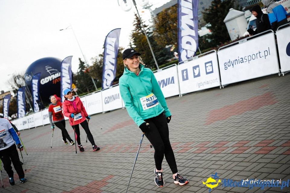 Marsz nordic walking - Bieg Niepodległości z PKO Bankiem Polskim 2017 (II)