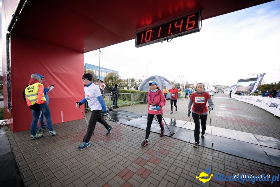 Marsz nordic walking - Bieg Niepodległości z PKO Bankiem Polskim 2017 (II)