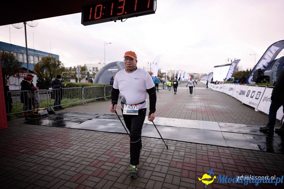 Marsz nordic walking - Bieg Niepodległości z PKO Bankiem Polskim 2017 (II)
