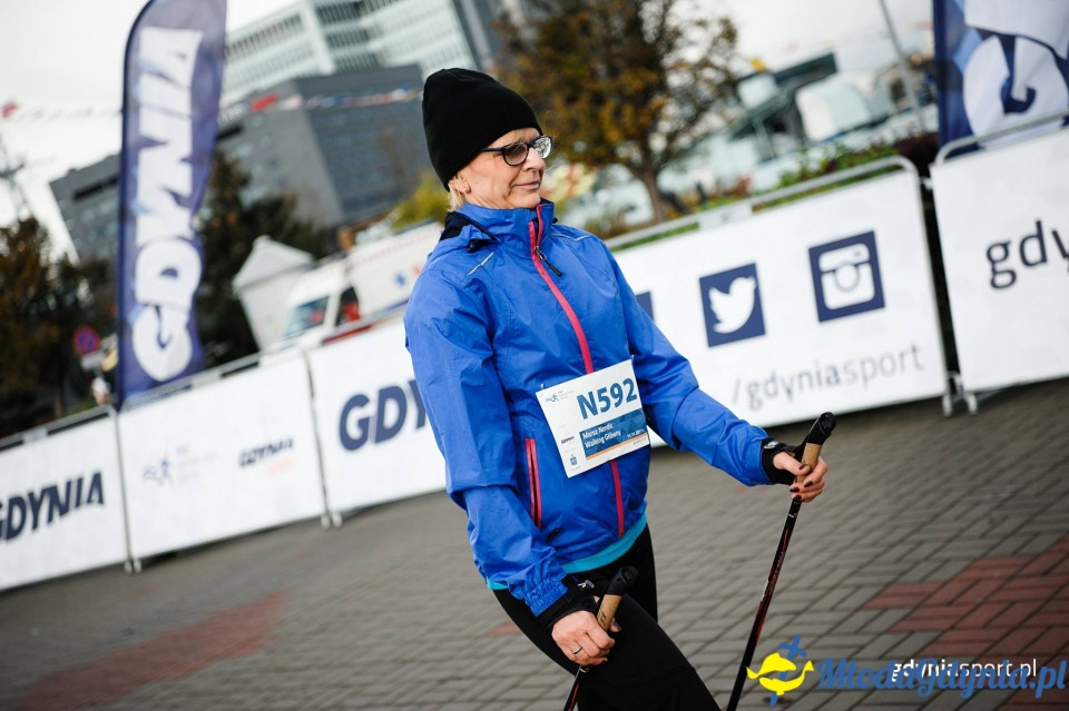 Marsz nordic walking - Bieg Niepodległości z PKO Bankiem Polskim 2017 (II)
