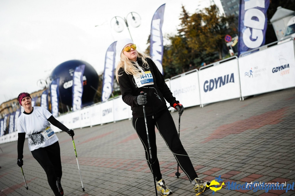 Marsz nordic walking - Bieg Niepodległości z PKO Bankiem Polskim 2017 (II)