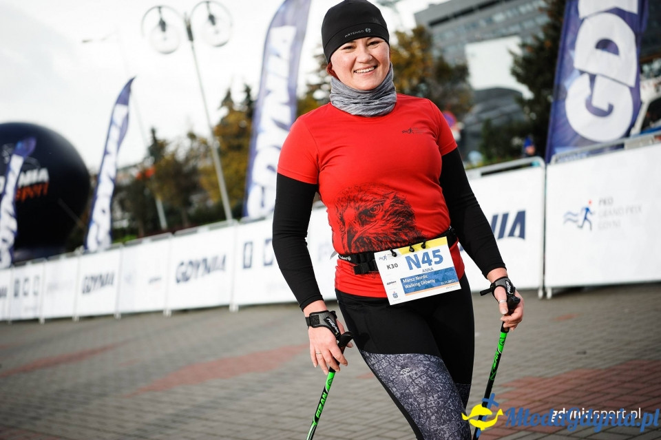 Marsz nordic walking - Bieg Niepodległości z PKO Bankiem Polskim 2017 (II)