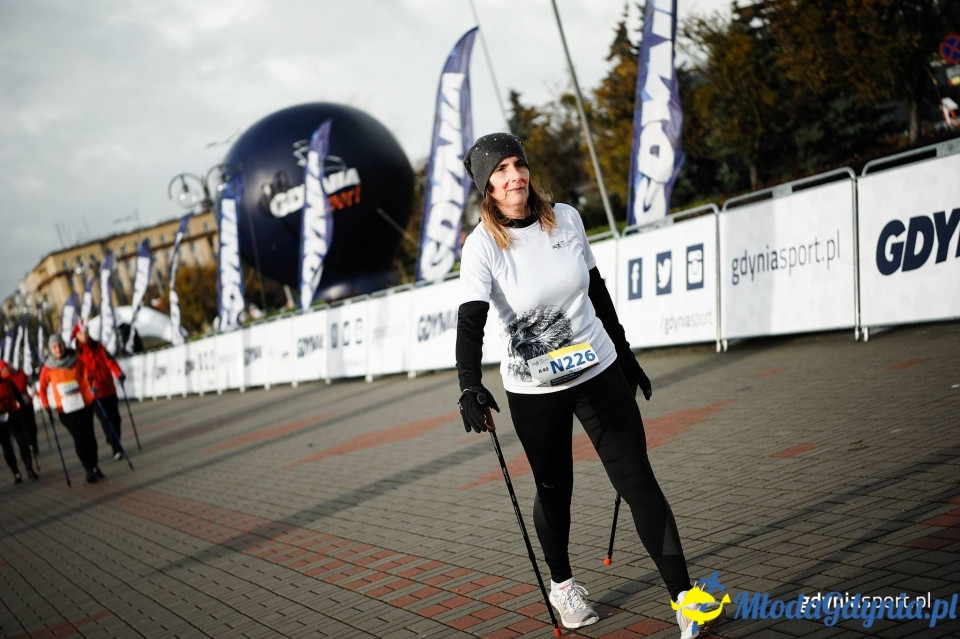 Marsz nordic walking - Bieg Niepodległości z PKO Bankiem Polskim 2017 (II)
