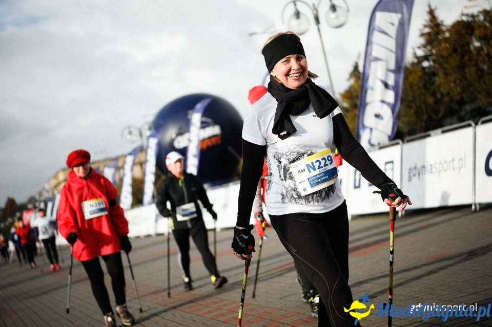 Marsz nordic walking - Bieg Niepodległości z PKO Bankiem Polskim 2017 (II)