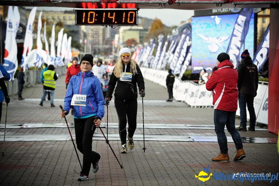 Marsz nordic walking - Bieg Niepodległości z PKO Bankiem Polskim 2017 (II)