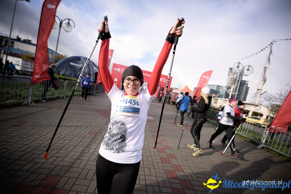 Marsz nordic walking - Bieg Niepodległości z PKO Bankiem Polskim 2017 (II)