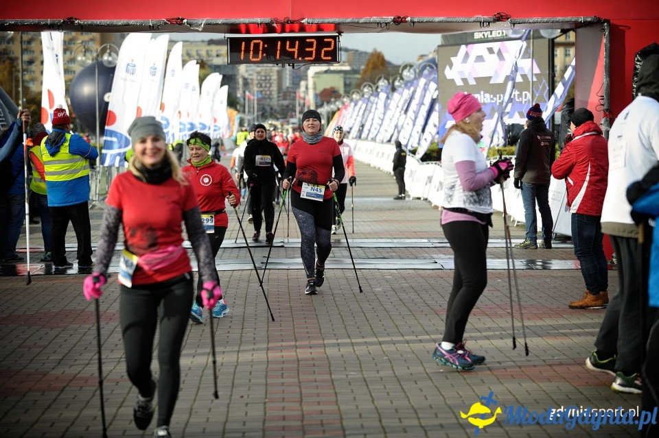 Marsz nordic walking - Bieg Niepodległości z PKO Bankiem Polskim 2017 (II)