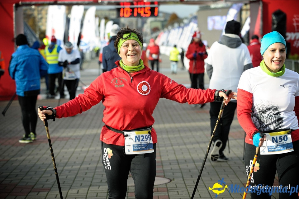 Marsz nordic walking - Bieg Niepodległości z PKO Bankiem Polskim 2017 (II)