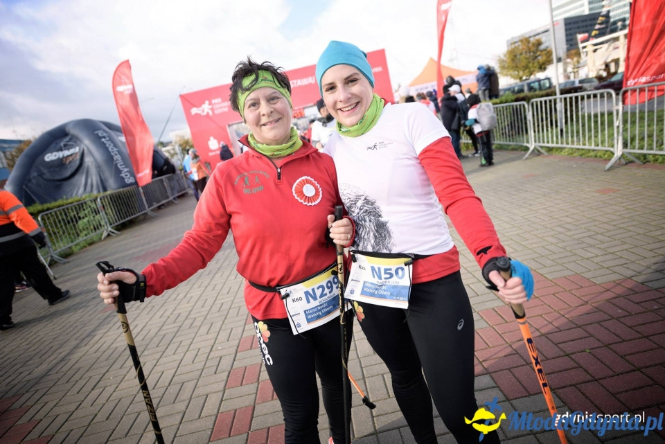 Marsz nordic walking - Bieg Niepodległości z PKO Bankiem Polskim 2017 (II)