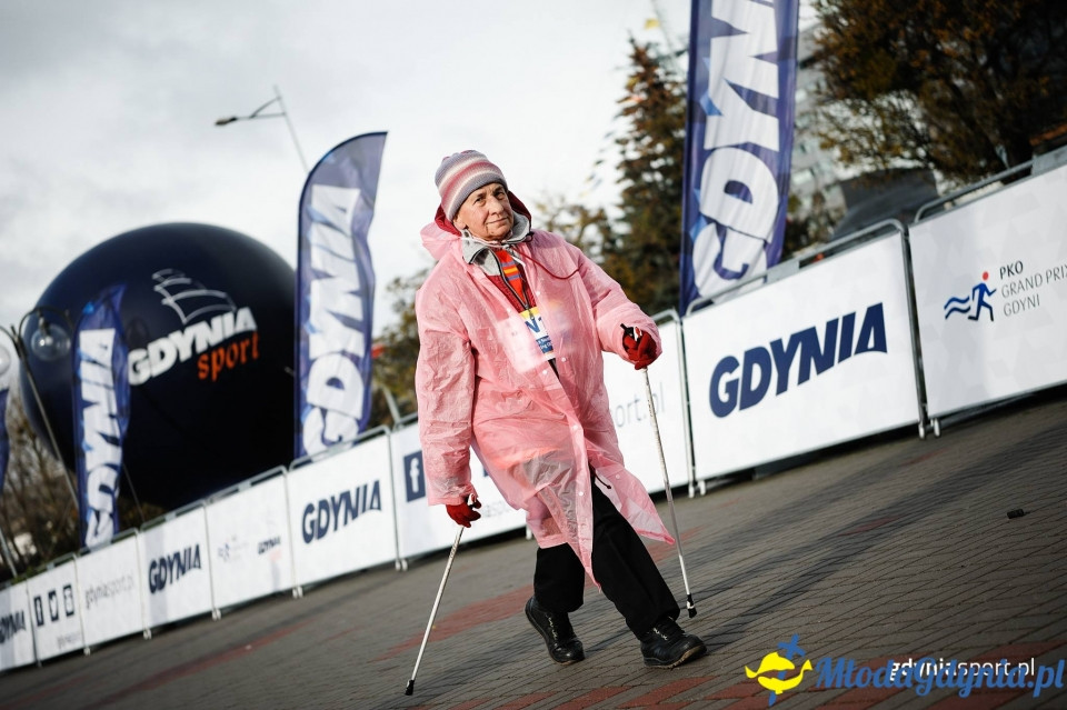 Marsz nordic walking - Bieg Niepodległości z PKO Bankiem Polskim 2017 (II)