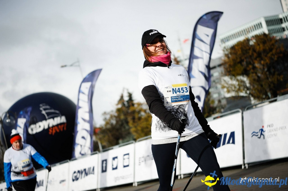 Marsz nordic walking - Bieg Niepodległości z PKO Bankiem Polskim 2017 (II)