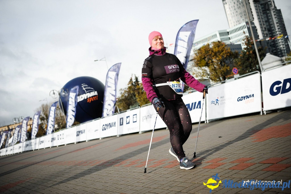 Marsz nordic walking - Bieg Niepodległości z PKO Bankiem Polskim 2017 (II)