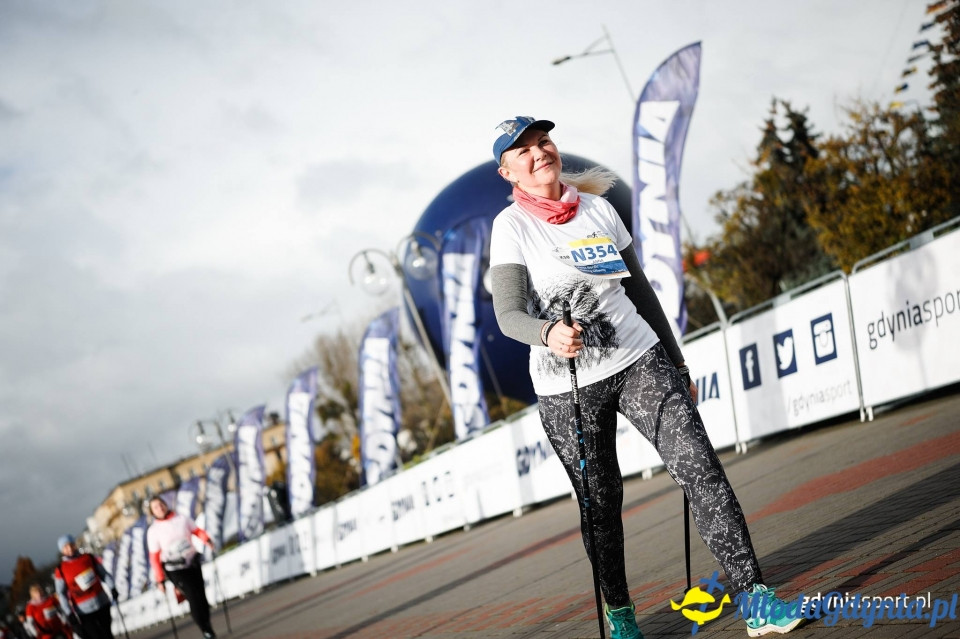 Marsz nordic walking - Bieg Niepodległości z PKO Bankiem Polskim 2017 (II)