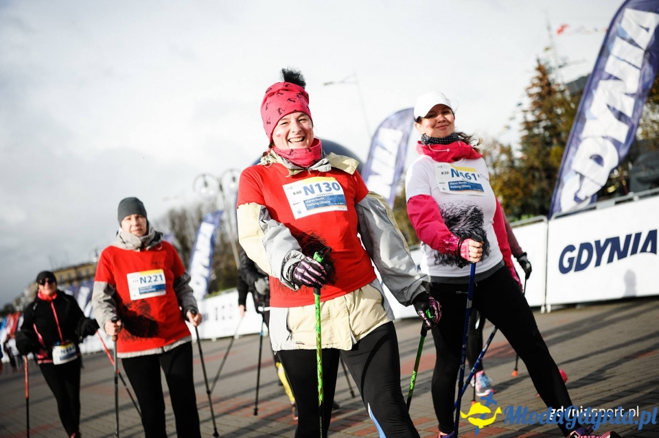 Marsz nordic walking - Bieg Niepodległości z PKO Bankiem Polskim 2017 (II)
