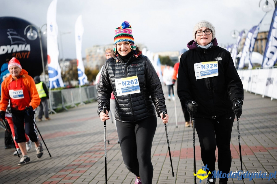 Marsz nordic walking - Bieg Niepodległości z PKO Bankiem Polskim 2017 (II)