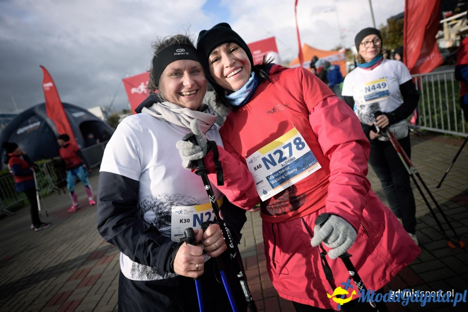 Marsz nordic walking - Bieg Niepodległości z PKO Bankiem Polskim 2017 (II)