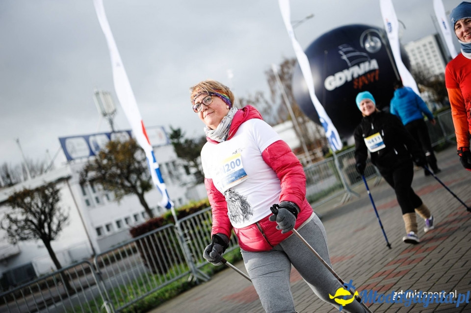 Marsz nordic walking - Bieg Niepodległości z PKO Bankiem Polskim 2017 (II)