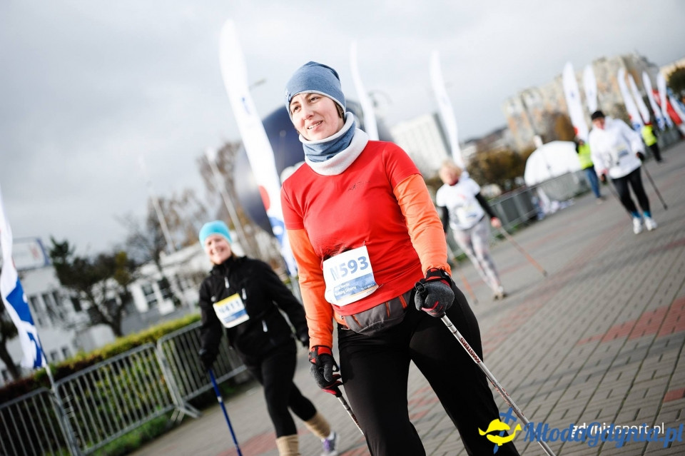 Marsz nordic walking - Bieg Niepodległości z PKO Bankiem Polskim 2017 (II)