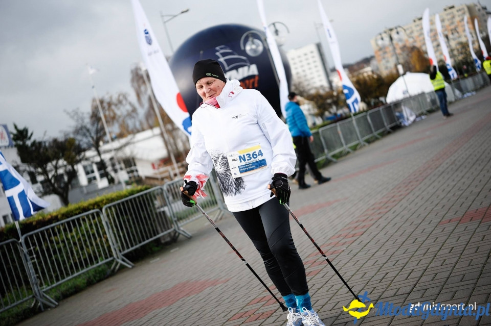 Marsz nordic walking - Bieg Niepodległości z PKO Bankiem Polskim 2017 (II)