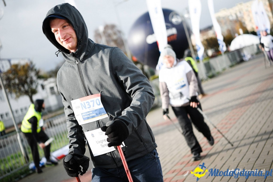 Marsz nordic walking - Bieg Niepodległości z PKO Bankiem Polskim 2017 (II)