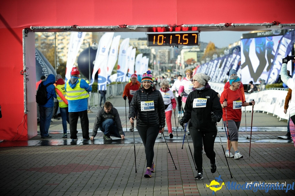 Marsz nordic walking - Bieg Niepodległości z PKO Bankiem Polskim 2017 (II)