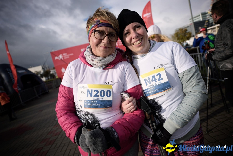 Marsz nordic walking - Bieg Niepodległości z PKO Bankiem Polskim 2017 (II)