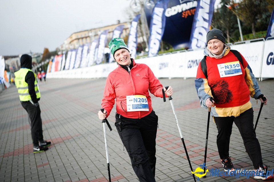 Marsz nordic walking - Bieg Niepodległości z PKO Bankiem Polskim 2017 (II)
