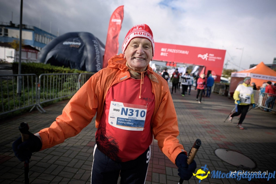 Marsz nordic walking - Bieg Niepodległości z PKO Bankiem Polskim 2017 (II)