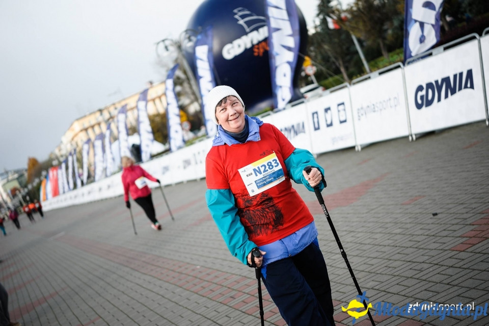Marsz nordic walking - Bieg Niepodległości z PKO Bankiem Polskim 2017 (II)