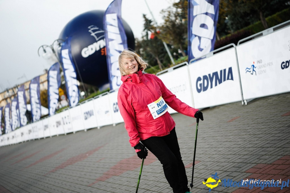 Marsz nordic walking - Bieg Niepodległości z PKO Bankiem Polskim 2017 (II)