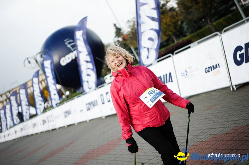 Marsz nordic walking - Bieg Niepodległości z PKO Bankiem Polskim 2017 (II)