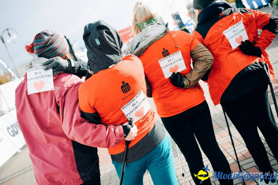 Marsz nordic walking - Bieg Niepodległości z PKO Bankiem Polskim 2017 (II)