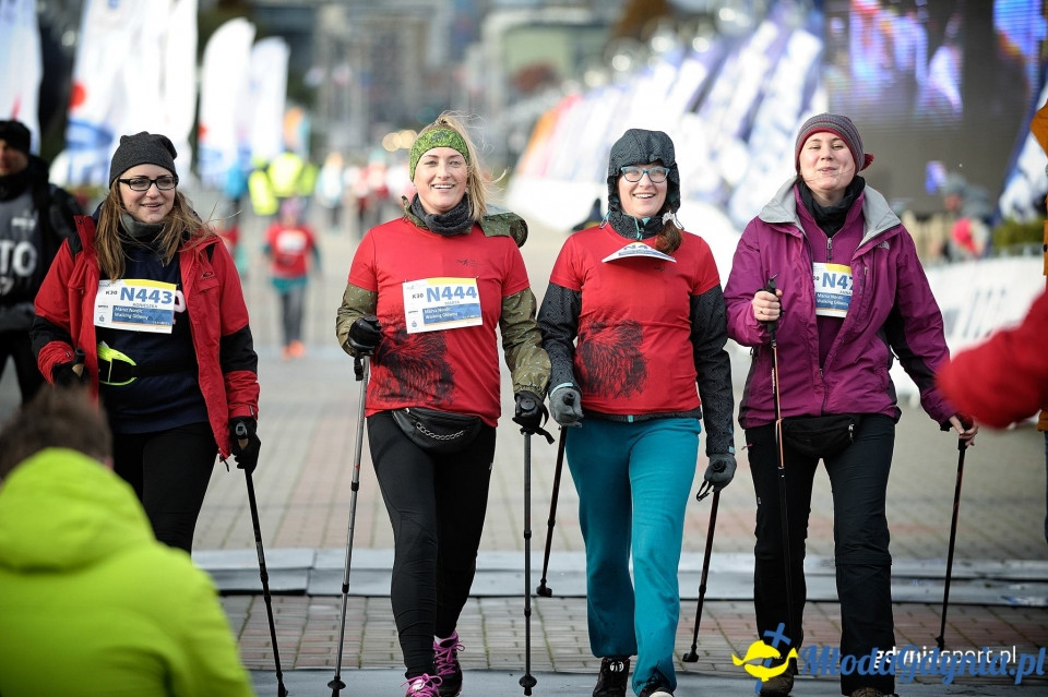 Marsz nordic walking - Bieg Niepodległości z PKO Bankiem Polskim 2017 (II)