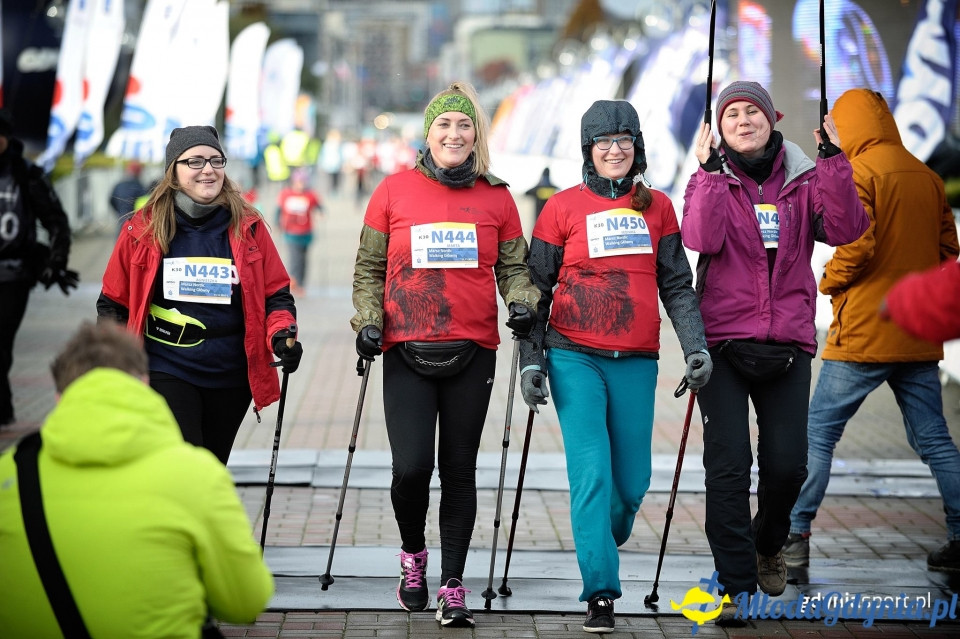 Marsz nordic walking - Bieg Niepodległości z PKO Bankiem Polskim 2017 (II)