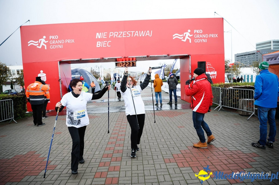Marsz nordic walking - Bieg Niepodległości z PKO Bankiem Polskim 2017 (II)