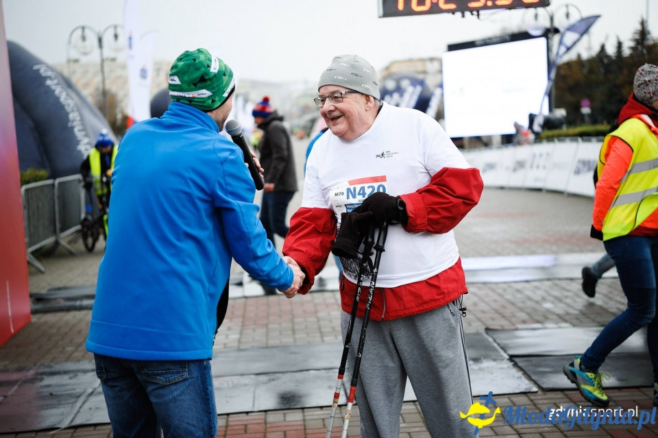 Marsz nordic walking - Bieg Niepodległości z PKO Bankiem Polskim 2017 (II)
